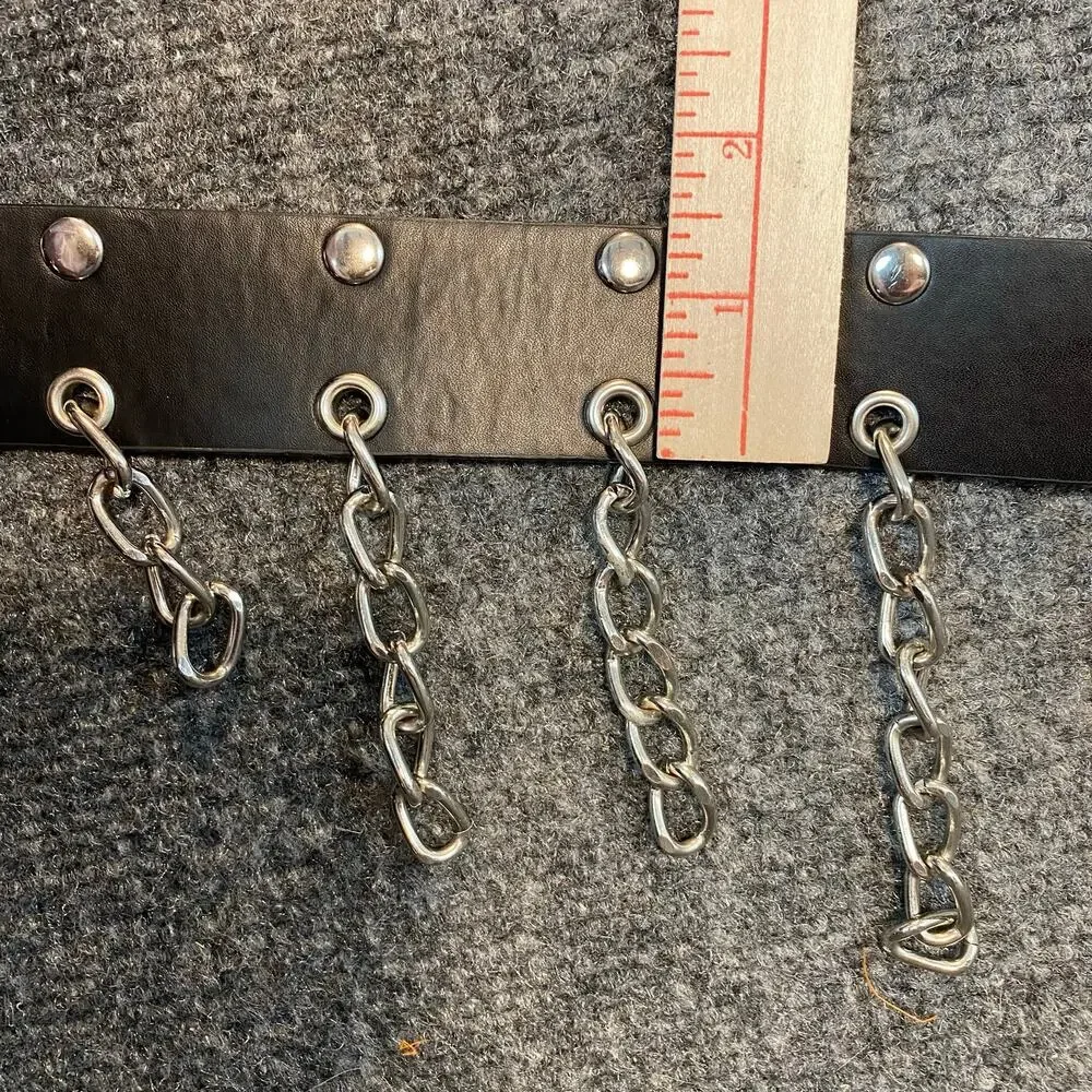 Hot Topic Size 32-34 Medium Hanging Sliver Chains Belt Emo Goth Black Leather